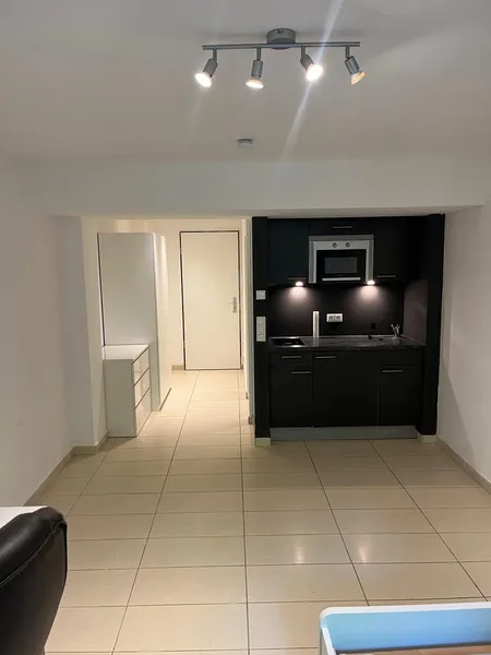Möblierte Souterrain Wohnung in Berlin — photo 1